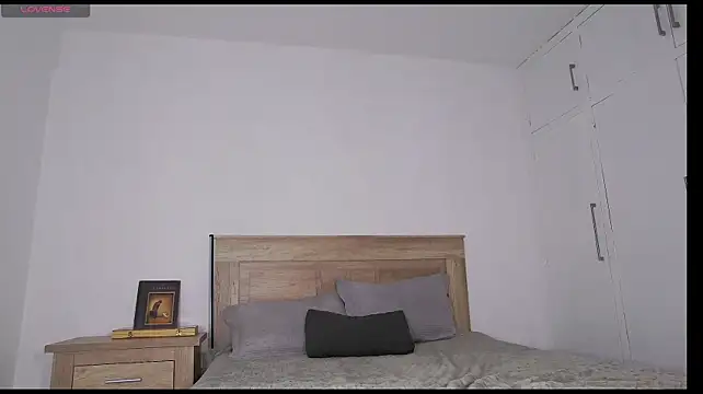 Arilas_ stripchat live cam model