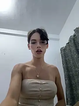 Carlita_cute stripchat live cam model