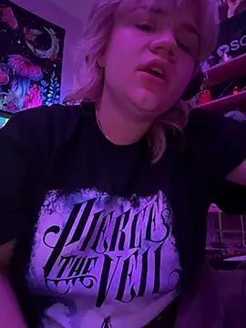 Cutiepiespanks stripchat live cam model