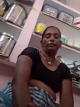 Rakhihot35 stripchat live cam model
