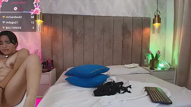 STARKUROZAWA_606 stripchat live cam model