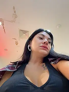 Wet__Bunny stripchat live cam model