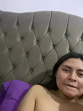 Debora9703 stripchat live cam model