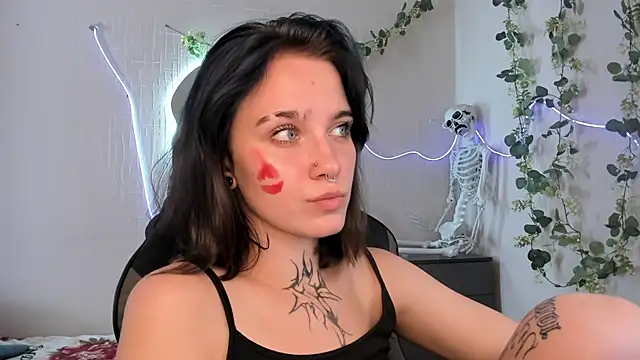 Elastikisss stripchat live cam model
