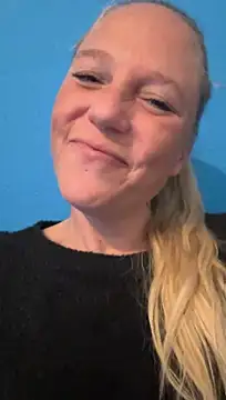 MoniqueLaFee stripchat live cam model