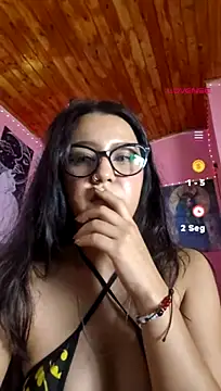 Lilithbeth666 stripchat live cam model