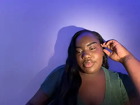 SophieAdeline stripchat live cam model