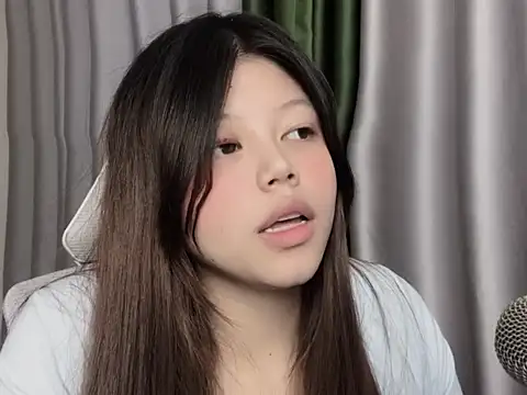yanyan2007 stripchat live cam model
