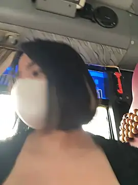 May-Squirt stripchat live cam model