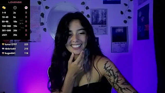 IvyStone_ stripchat live cam model