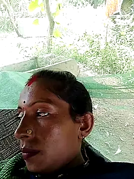 Hot_shreya61 stripchat live cam model