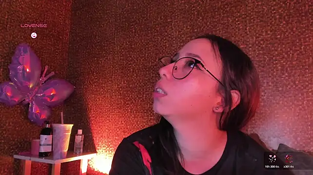 Apartment28 stripchat live cam model