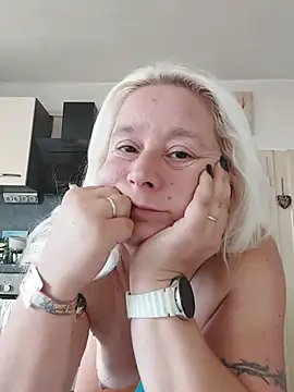 GeileEstelle stripchat live cam model