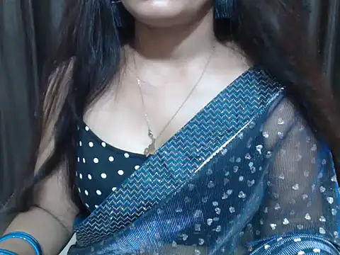 Kudi_Kiyara stripchat live cam model
