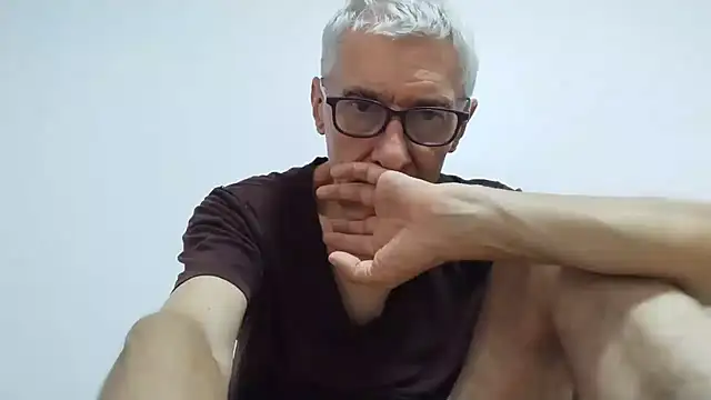 BIGUNCUTHARDCOCK stripchat live cam model