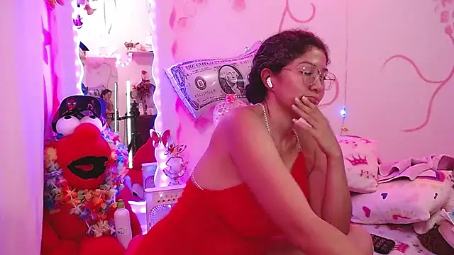 dainaflowers stripchat live cam model