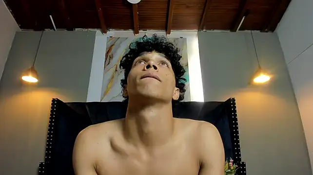 ArezVozz stripchat live cam model