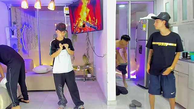 Houseofwarrios stripchat live cam model
