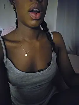 Im_Camila__ stripchat live cam model