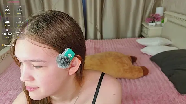 PlayfulMelly stripchat live cam model