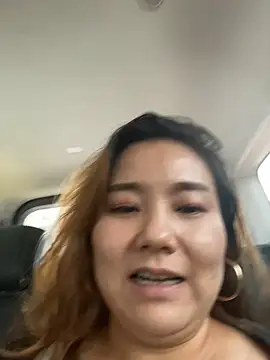 Elowen-520 stripchat live cam model