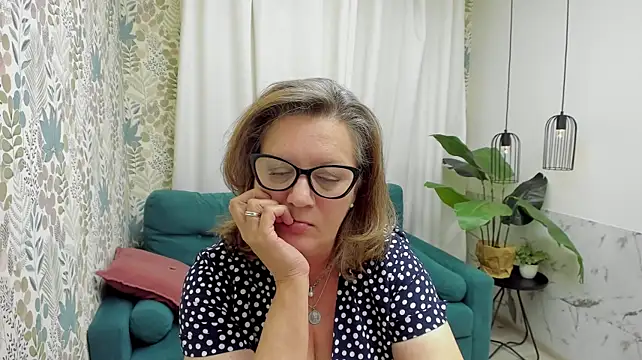 LeaPure stripchat live cam model