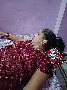 Reema05 stripchat live cam model