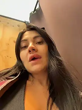 Wet__Bunny stripchat live cam model