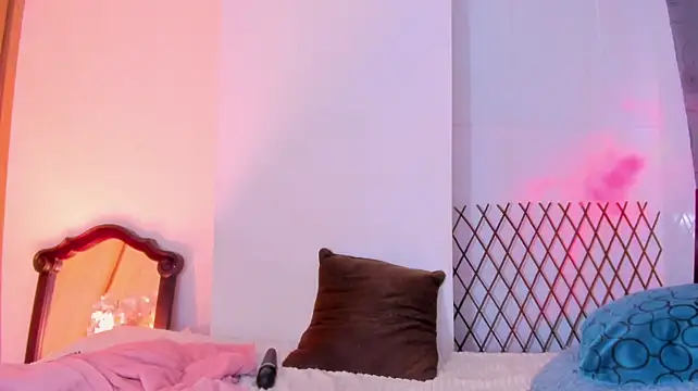 hector_and_aleja stripchat live cam model