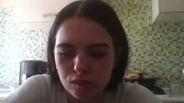 KikiAmino stripchat live cam model