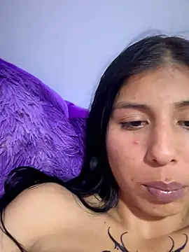 ariella_lov stripchat live cam model