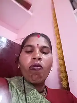 HOtpoojakoli stripchat live cam model