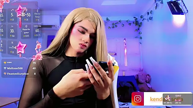 Sophiaa_doll_ stripchat live cam model