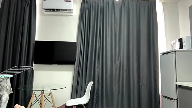 mintwhiff stripchat live cam model