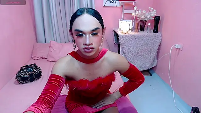 VivienneLuxe stripchat live cam model