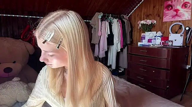 GlyndaMccannon stripchat live cam model