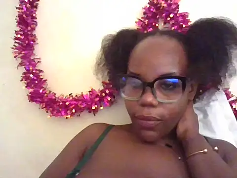 Newbird69 stripchat live cam model