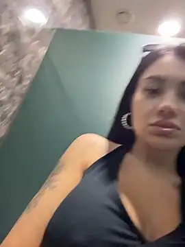 Wet__Bunny stripchat live cam model