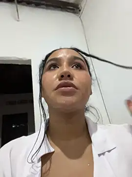 solvest1 stripchat live cam model