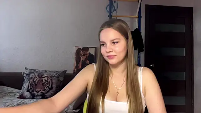 Peekinside stripchat live cam model