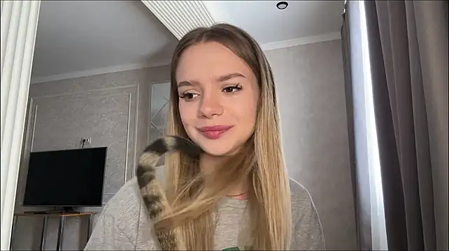 RethaBasich stripchat live cam model