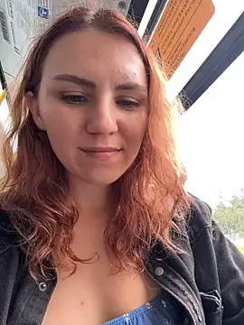 -stray-cat- stripchat live cam model