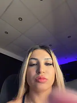 AstridJade stripchat live cam model