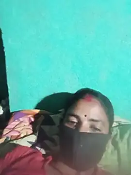Suneeta2030 stripchat live cam model