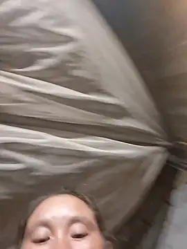 on2008 stripchat live cam model
