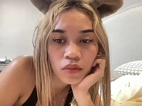 Reafilipina_ stripchat live cam model