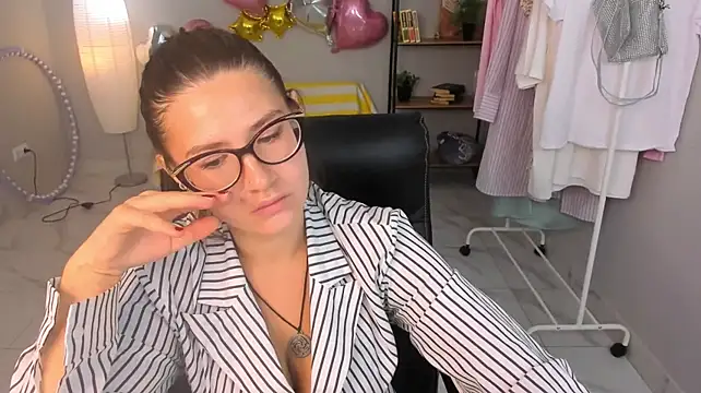 JulietBishop stripchat live cam model