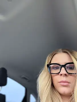 Love_Bri stripchat live cam model