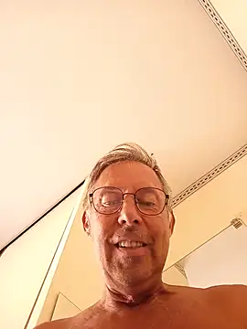 ActifBoy06 stripchat live cam model