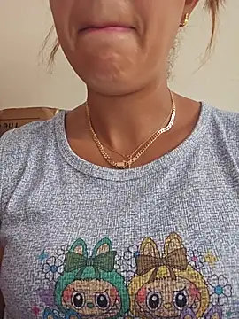 Sexy-girl stripchat live cam model